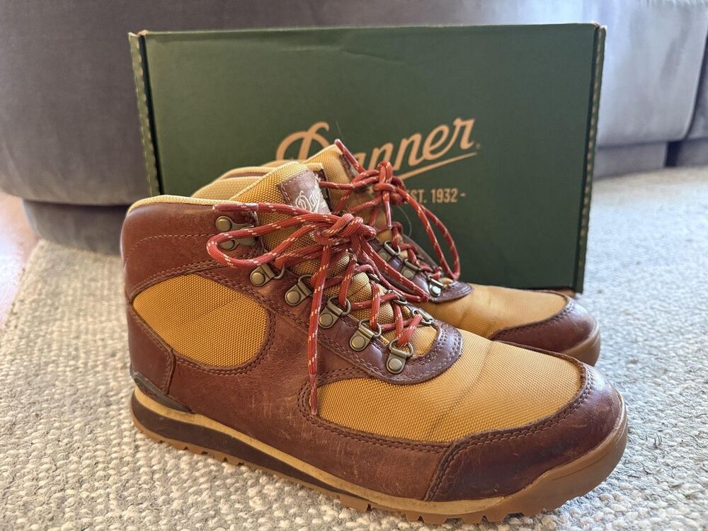 Danner Jag Boots Mens Size 8.5 Brown Tan Waterproof Leather Hiking 32230 w/ box